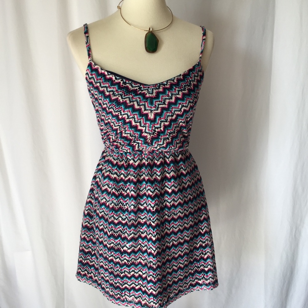 BeBop sz SX banded waist crochet dress